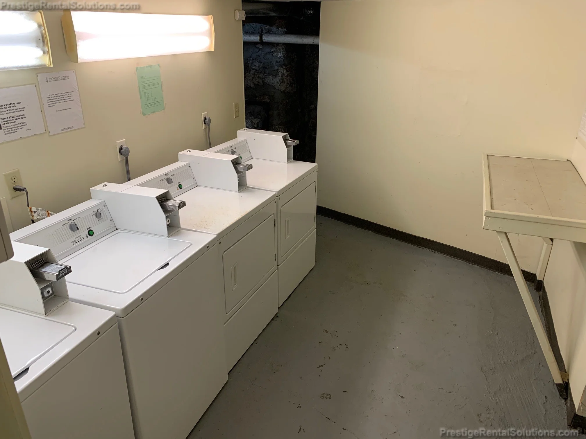 80 Robbins St, South Side