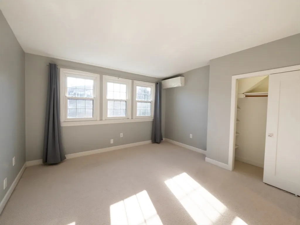 210 Third St, East Cambridge