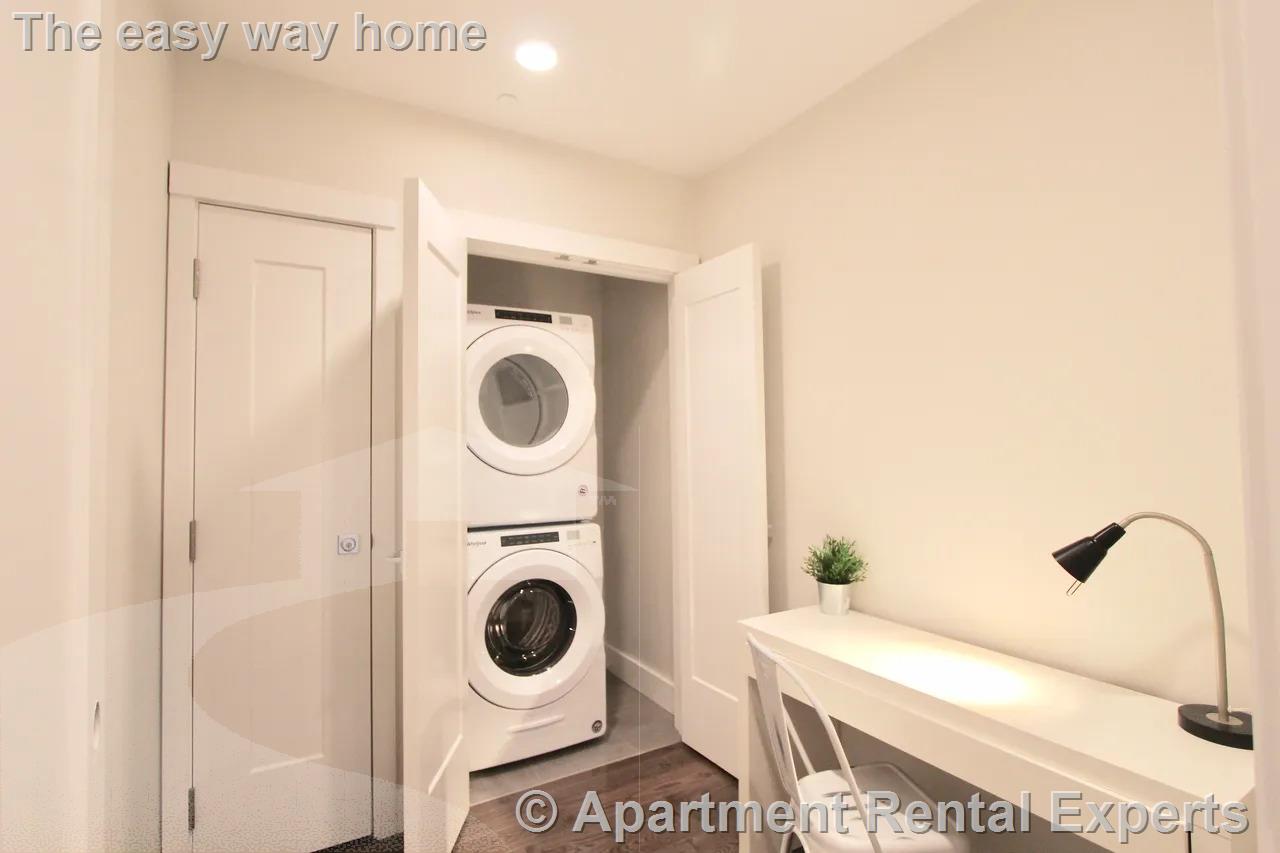 434 Mcgrath Hwy, Prospect Hill