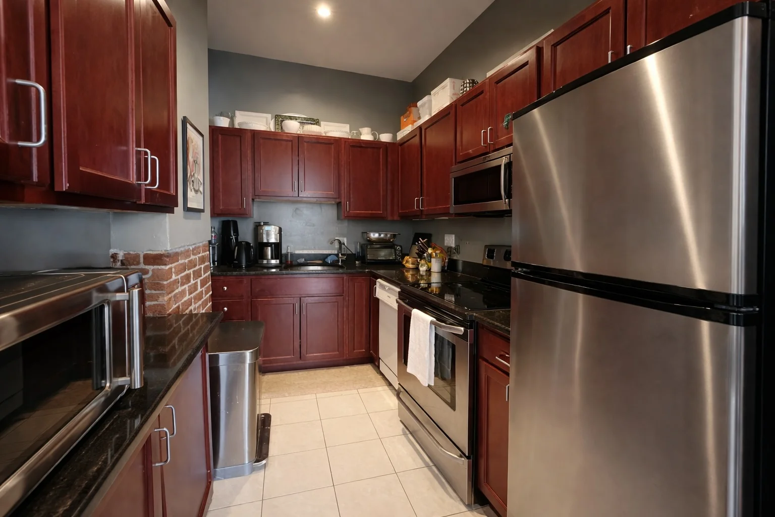 1722 Beacon St, Washington Square