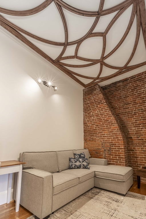 462 Beacon St, Back Bay