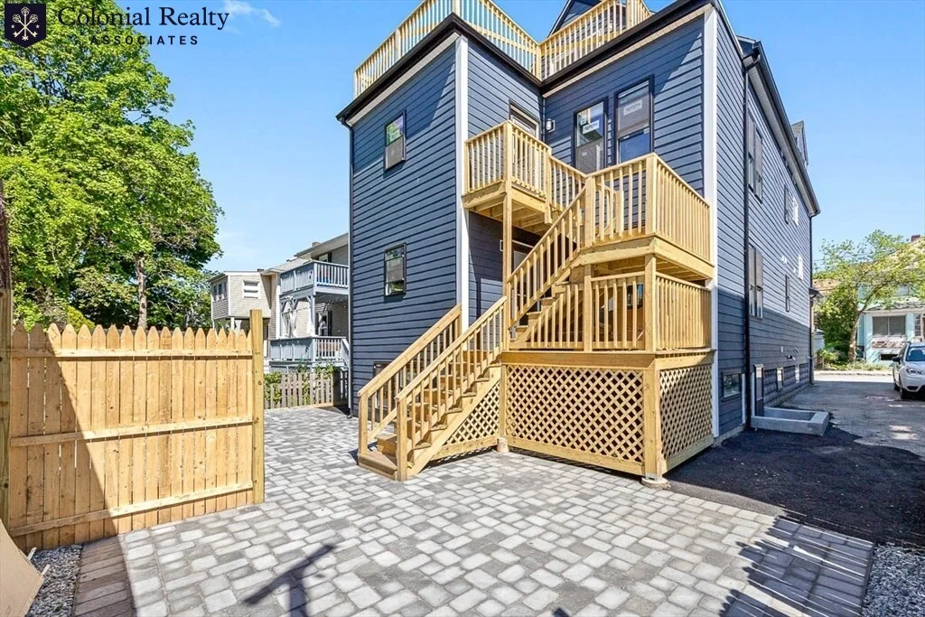 70 Stanley Ave, South Medford