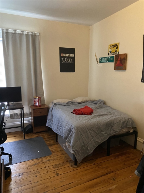 227 Roxbury, Roxbury