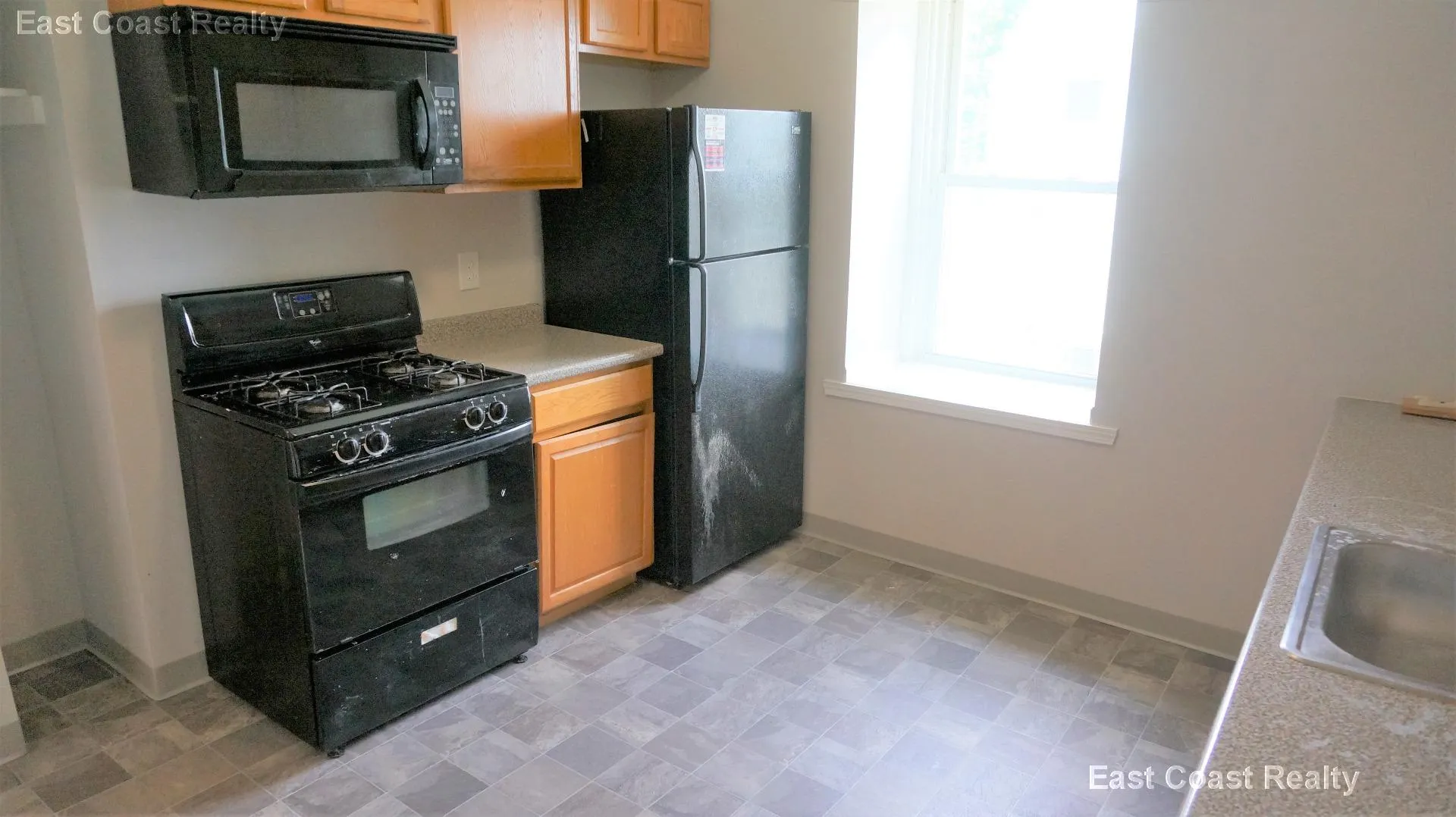 172 Bigelow St, Oak Square