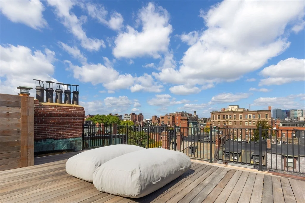 135 Commonwealth Ave, Back Bay