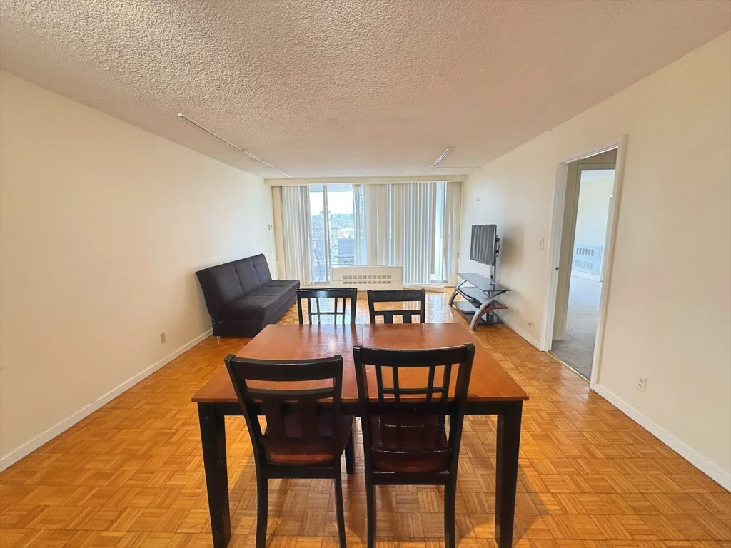 33 Pond Ave, Brookline Village