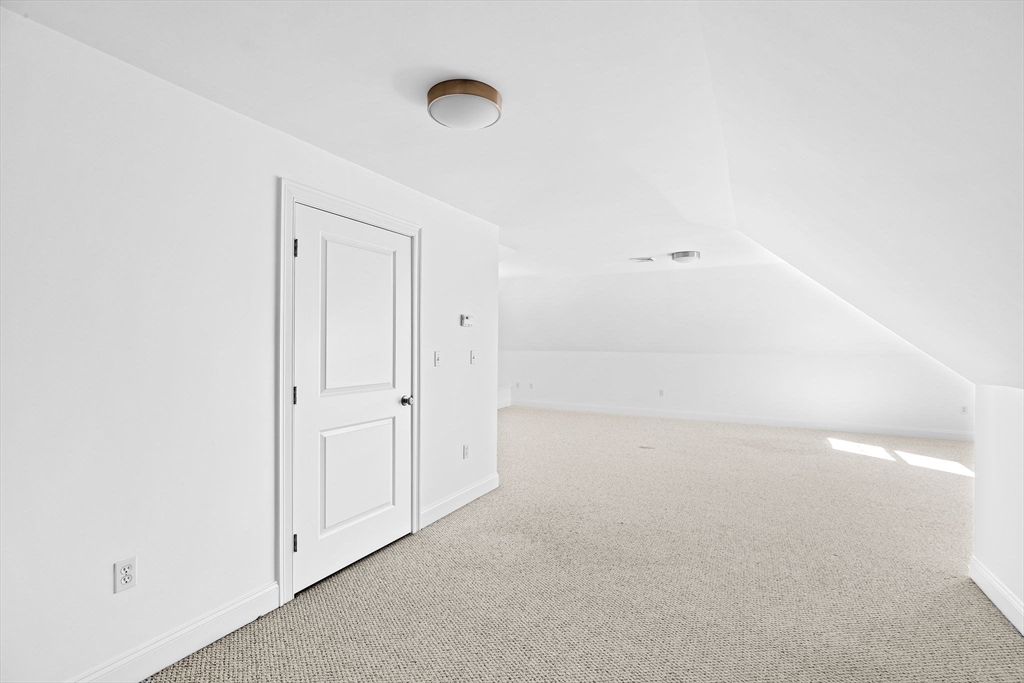 47 Fottler Rd, Hingham