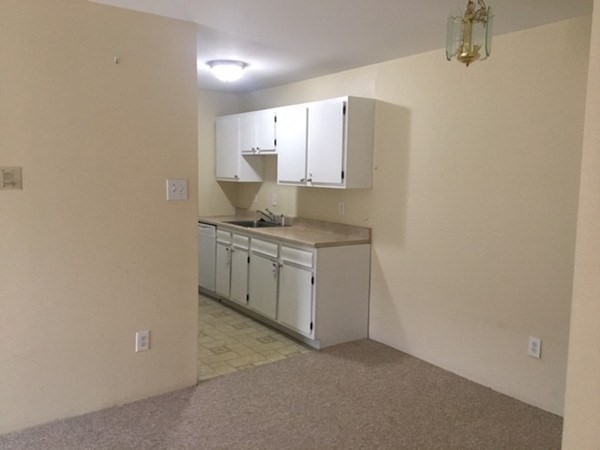 2 Village Way, Natick