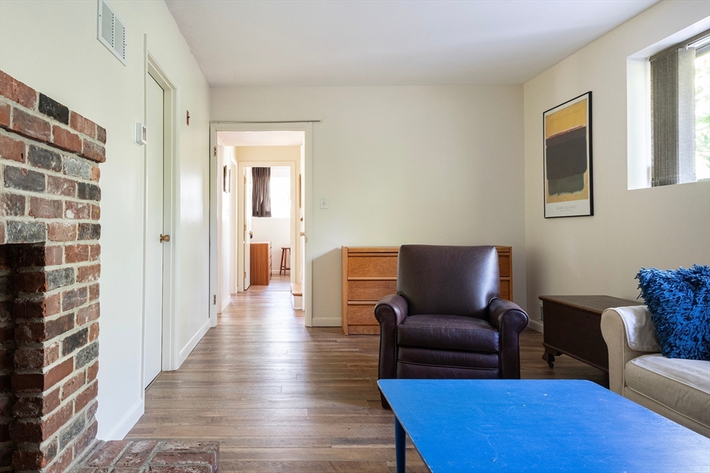 7 Partridge Rd, Lexington