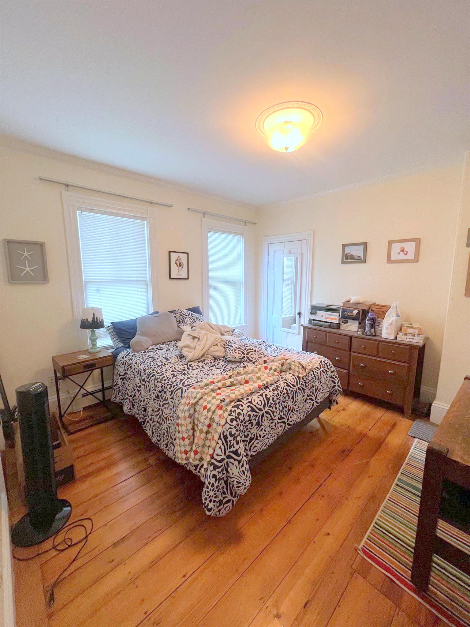 82 Holland St, Davis Square