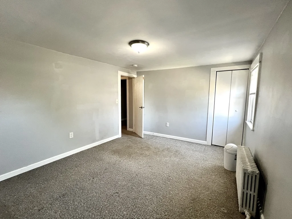 572 Main St, Watertown