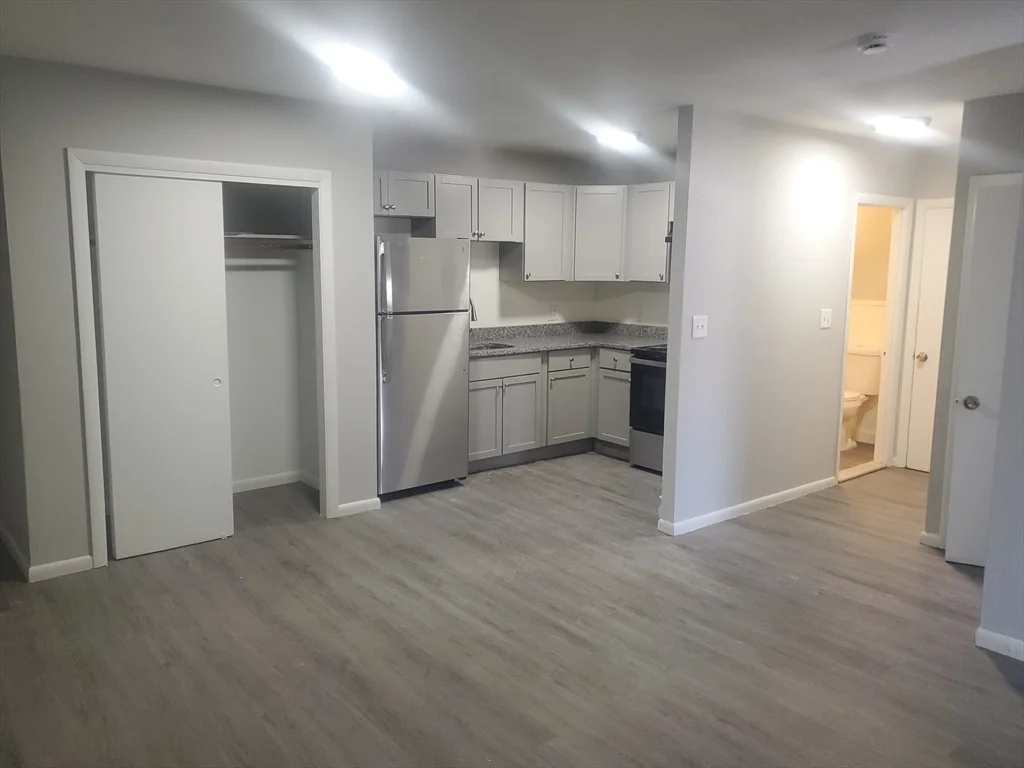 760 Cummins Highway, Mattapan