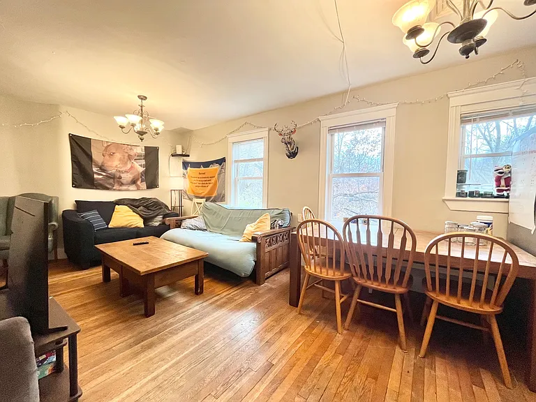 152-154 Parker Hill Ave, Mission Hill