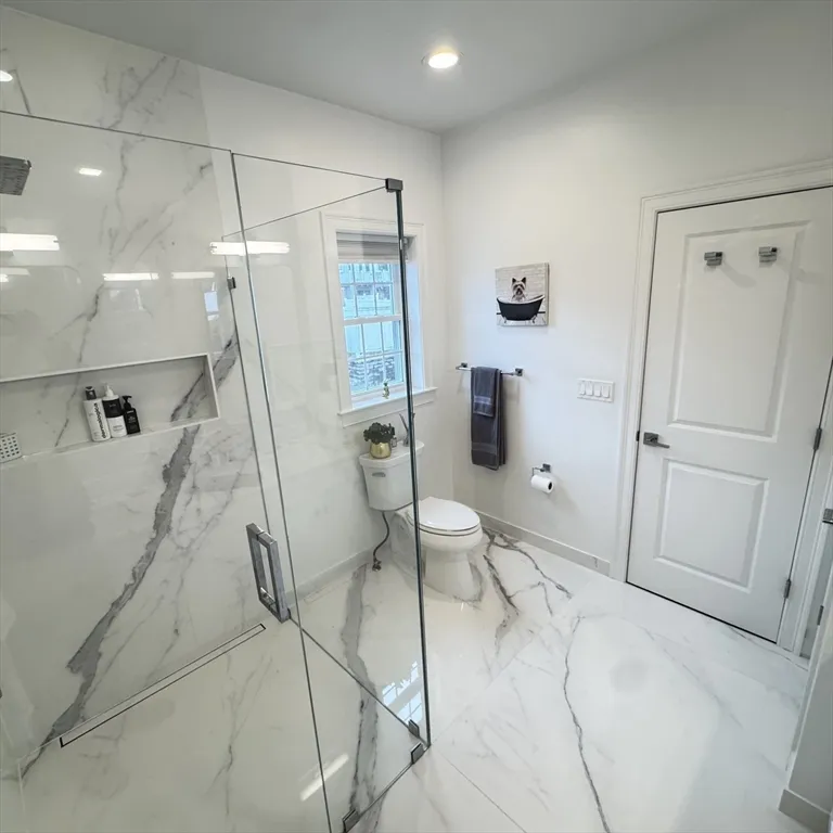 259 Oakwood Ave, Revere