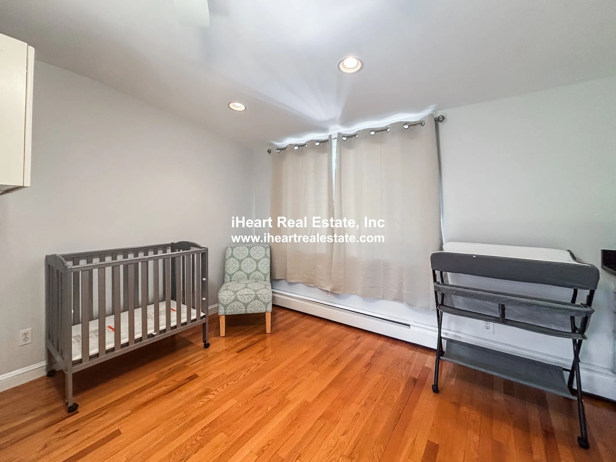 65-67 Saint James Circle, Hunnewell Hill