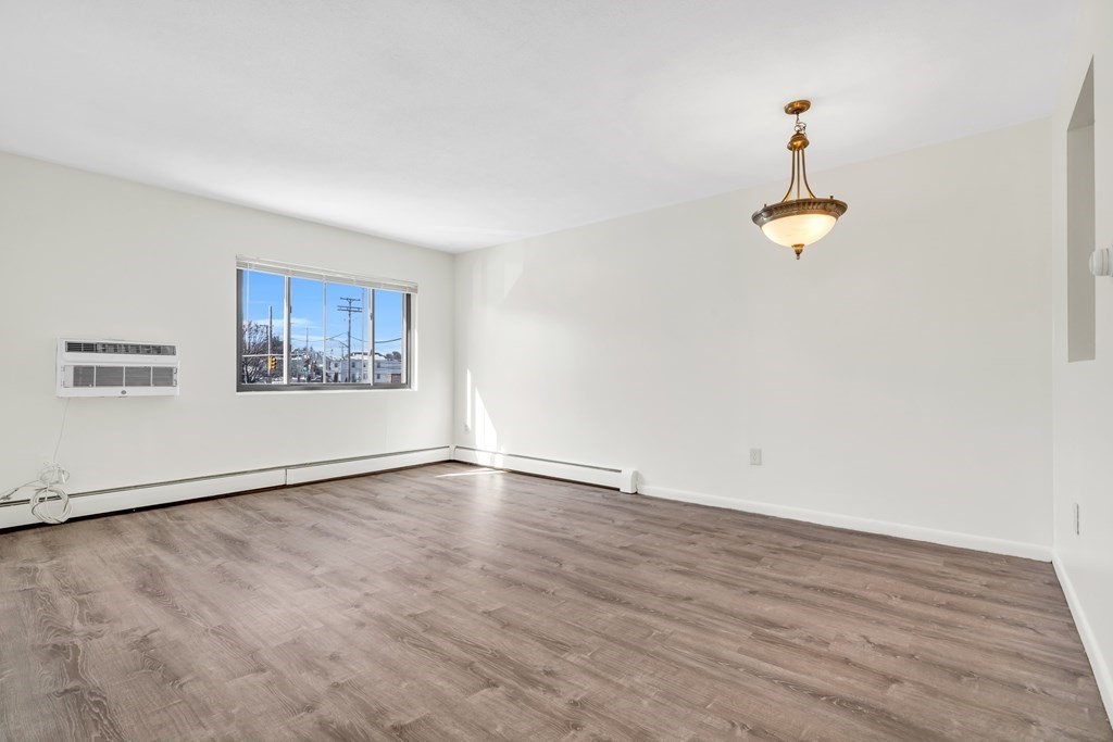 41 Revere St, Revere