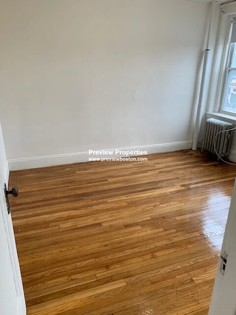 1185 Boylston St, Fenway