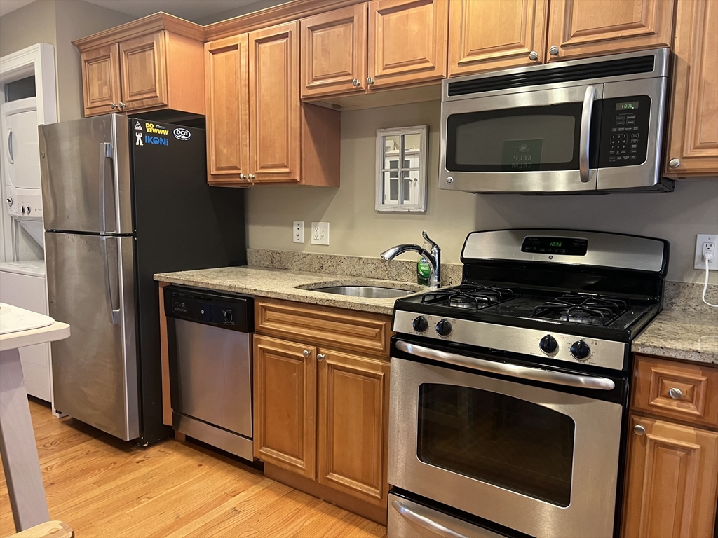 298 K St, South Boston