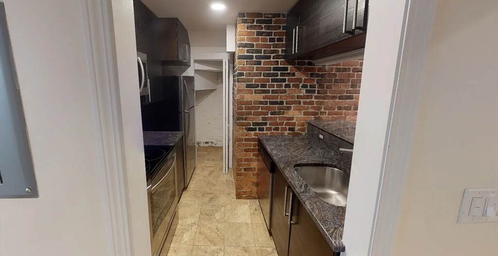 69 Babcock St, North Brookline