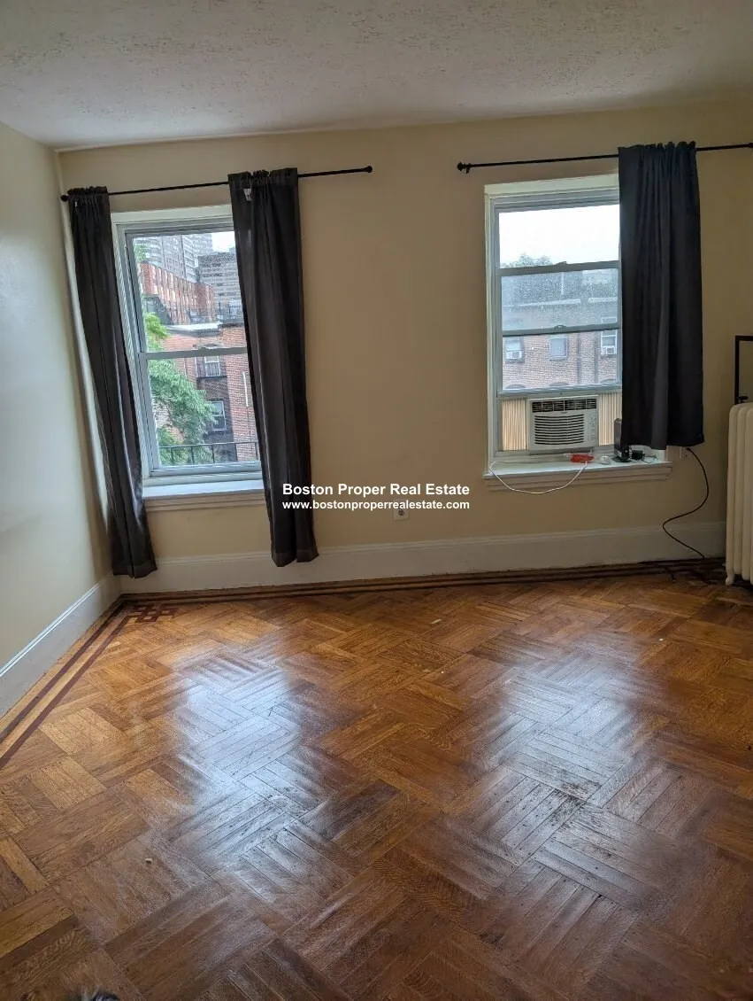 241 West Newton St, Back Bay