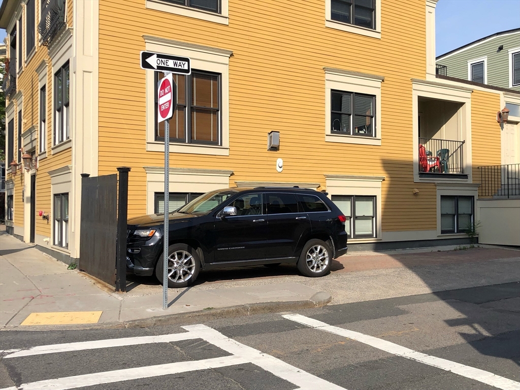 360-362 Dorchester St, South Boston