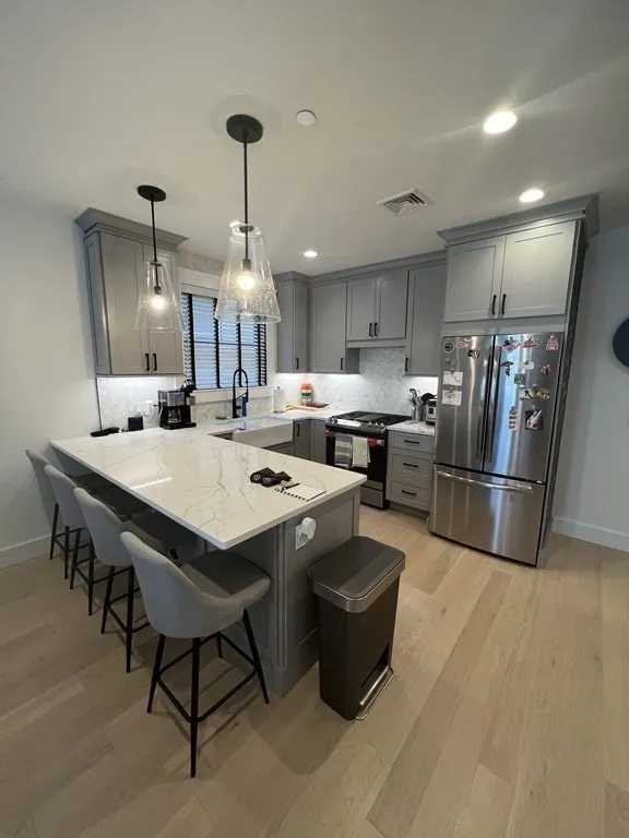 398 Bremen St, East Boston