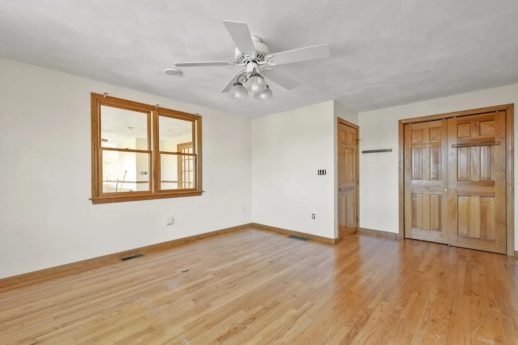 72 Cambridge Rd, Woburn