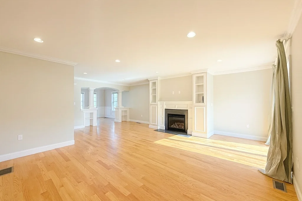 46 Wellington St, Waltham