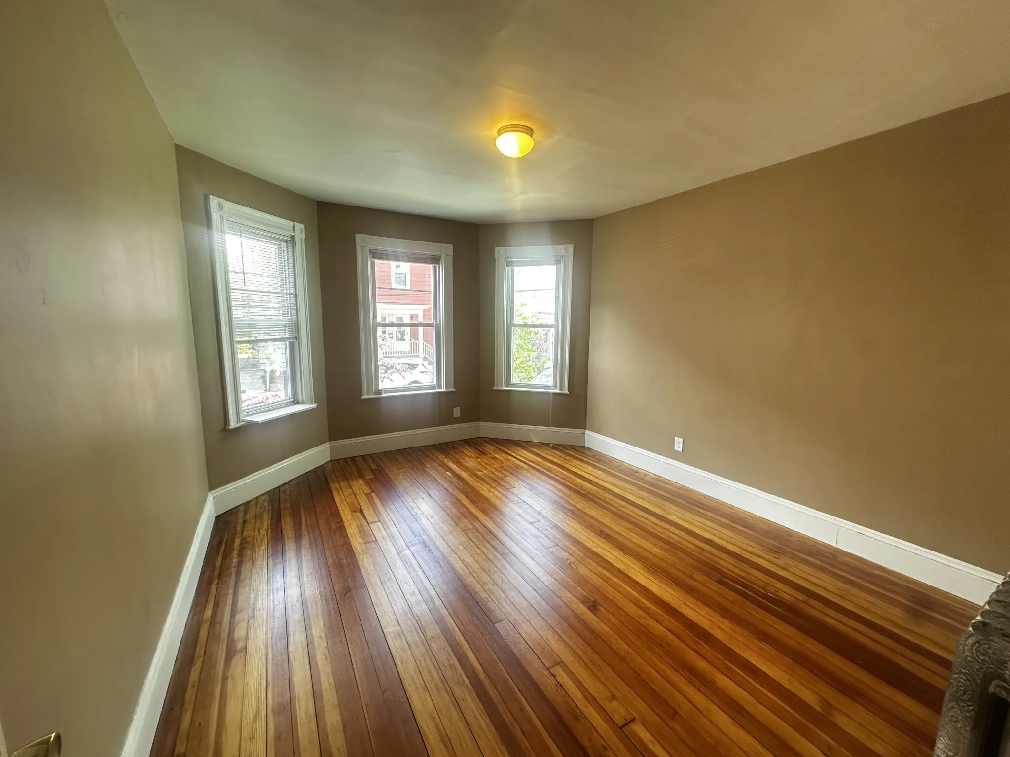 42 Calvin St, Ward Two