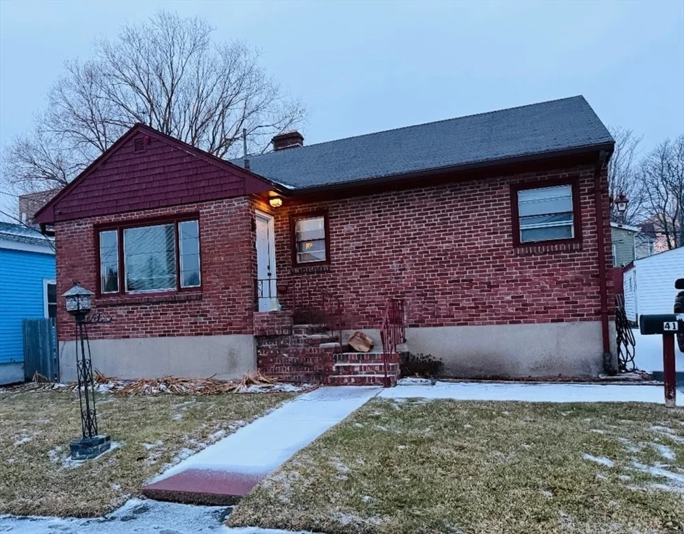 41 Shurtleff St, Revere