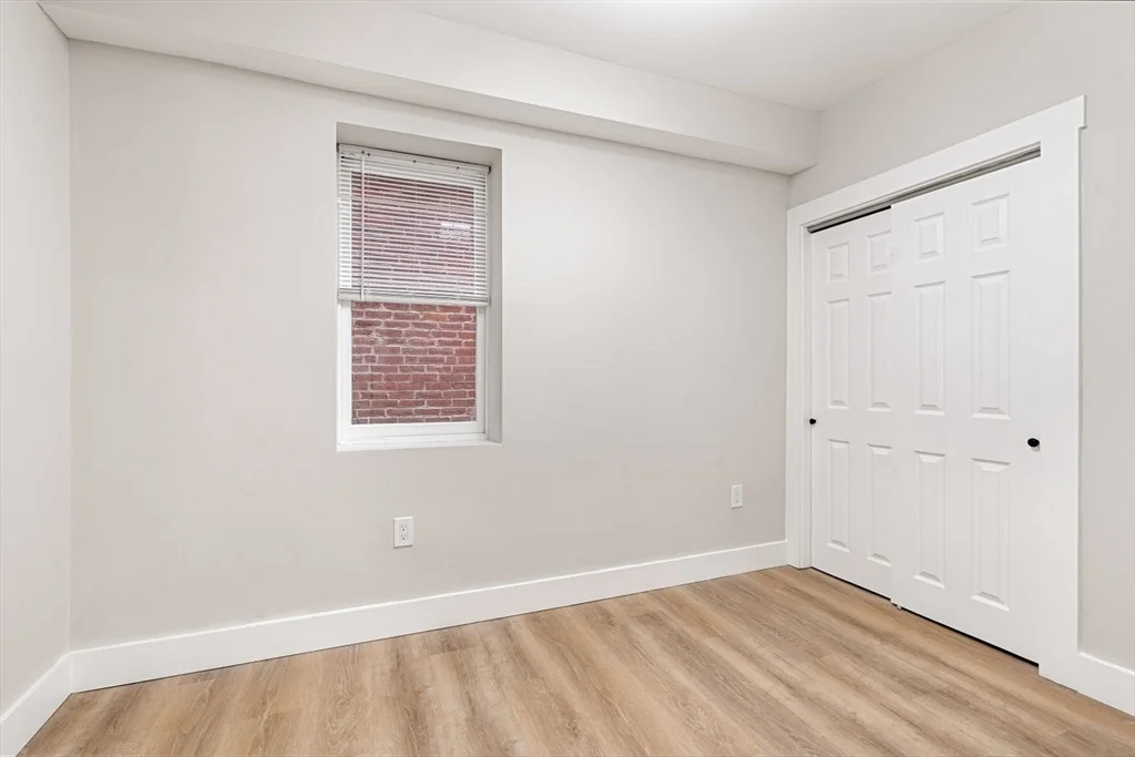 17 M St, South Boston