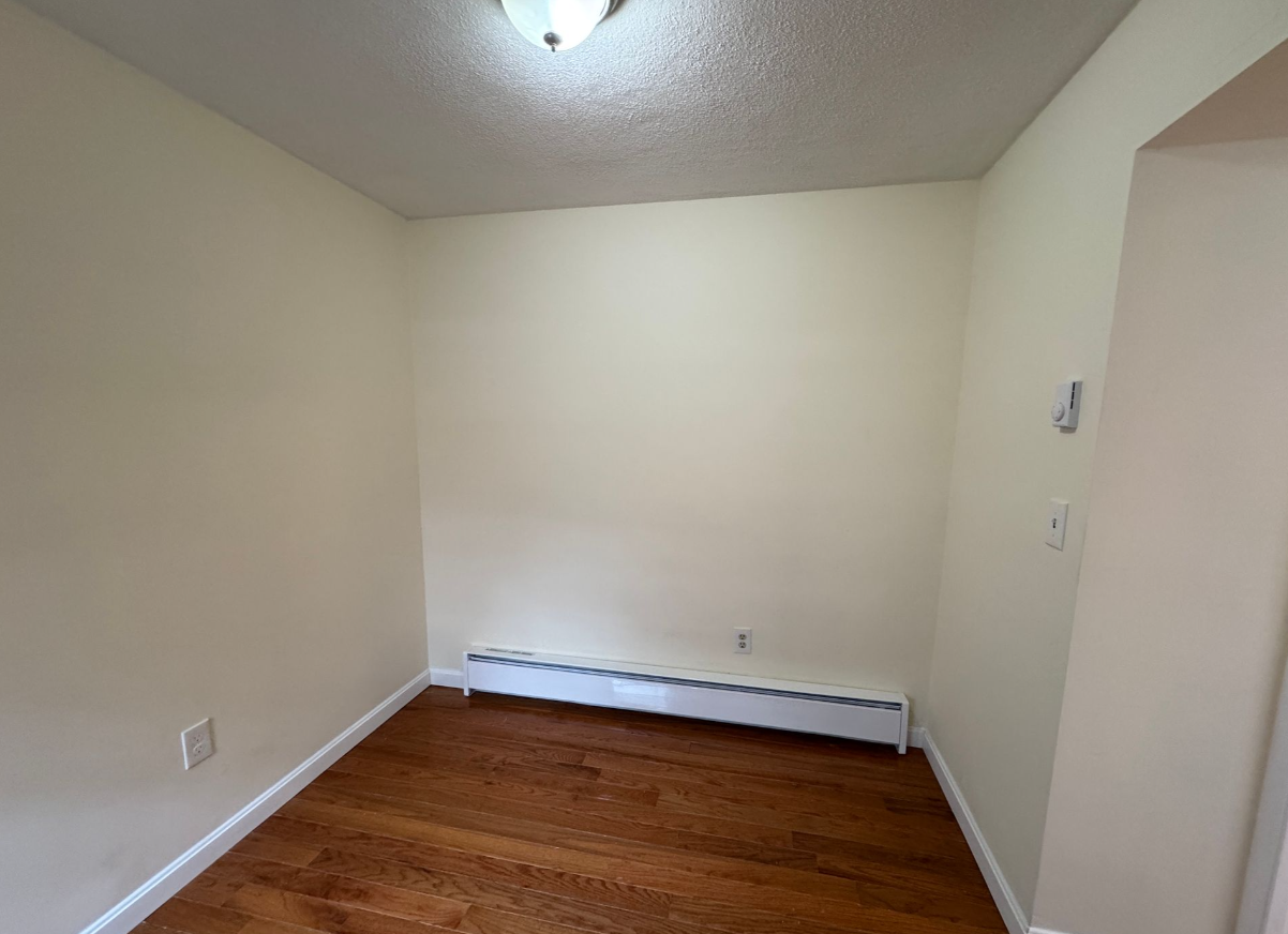 31 Chelsea St, East Boston