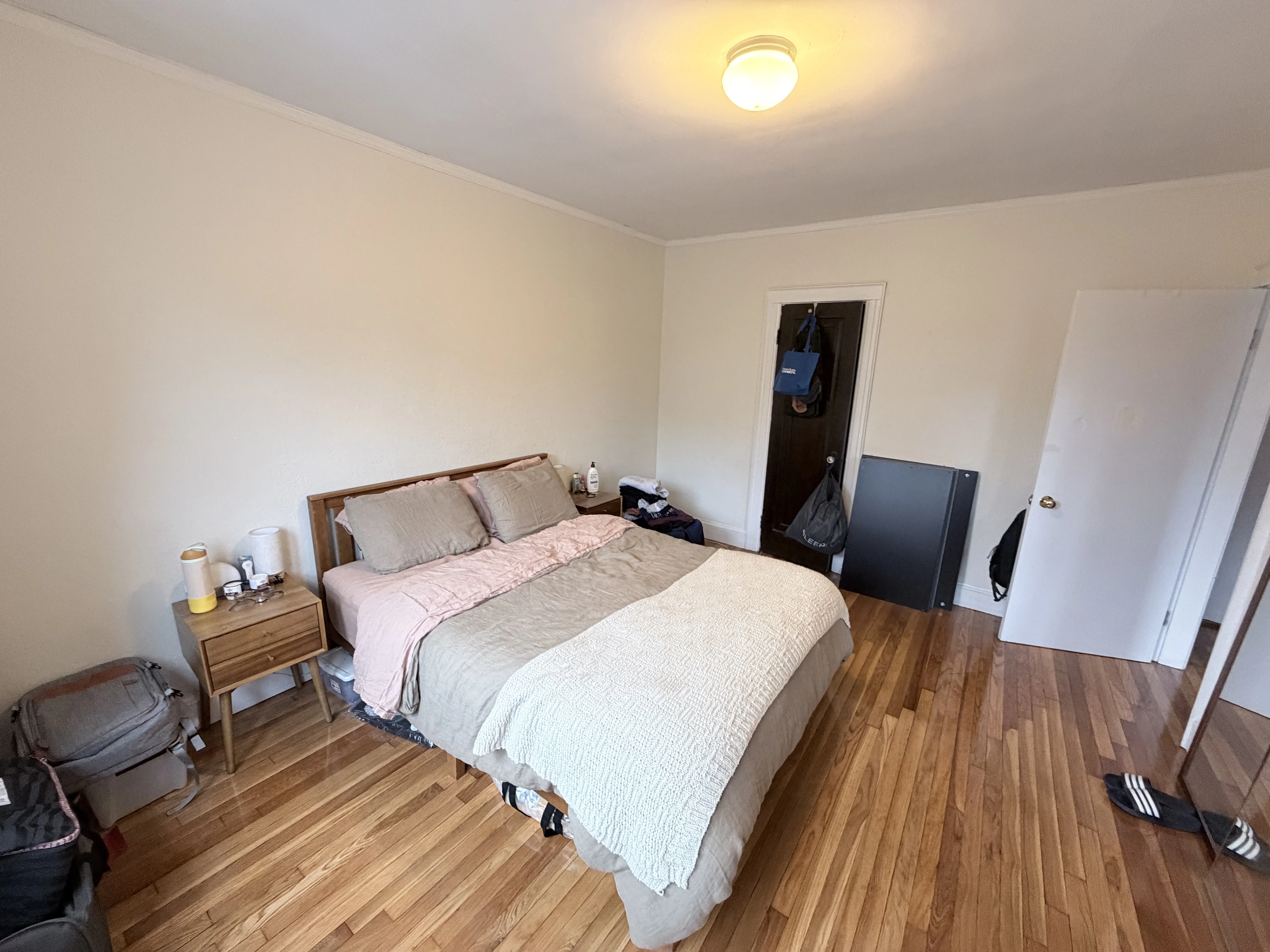 2045 Commonwealth Ave, Brighton