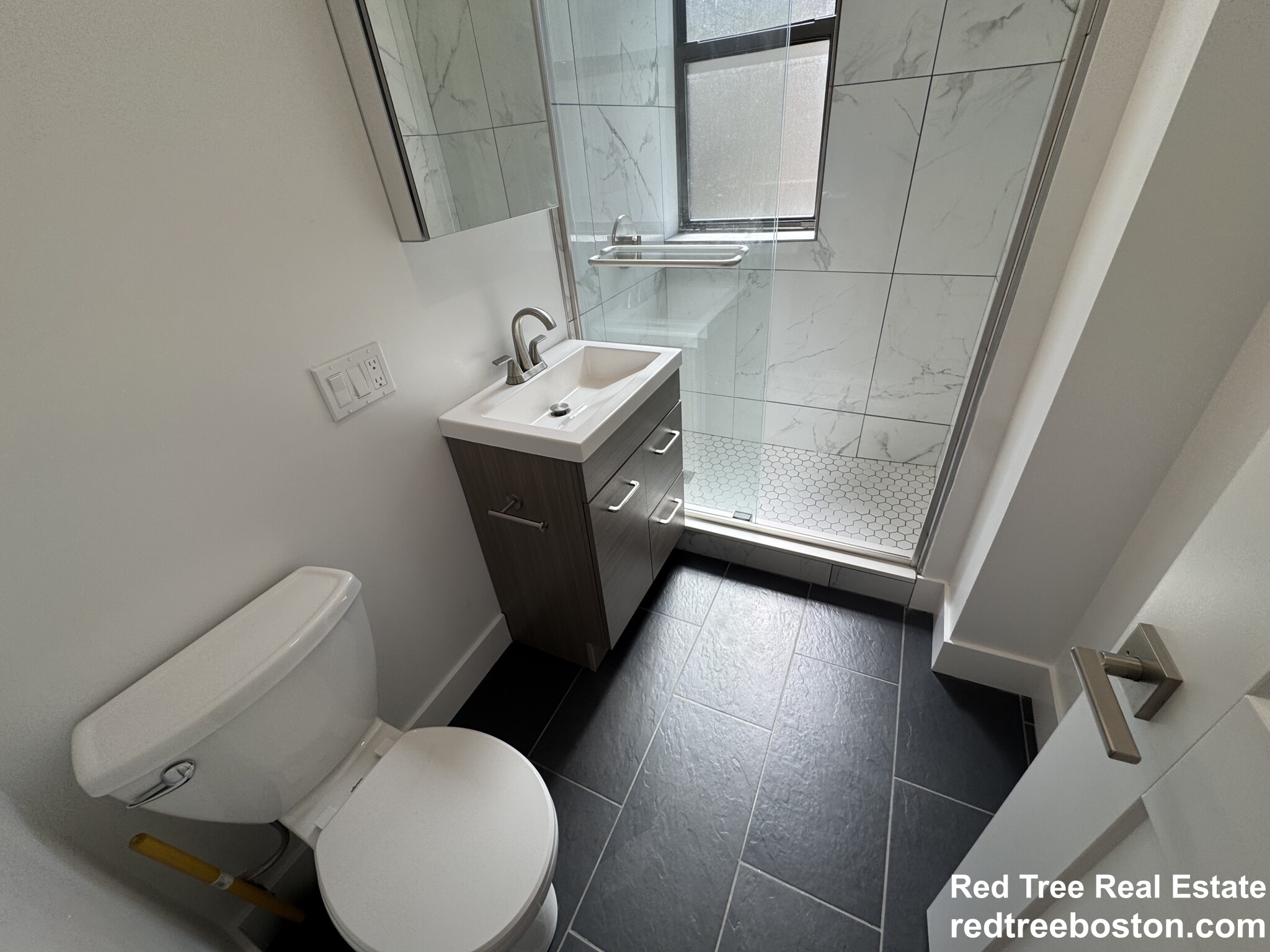 11 Peterborough St, Fenway