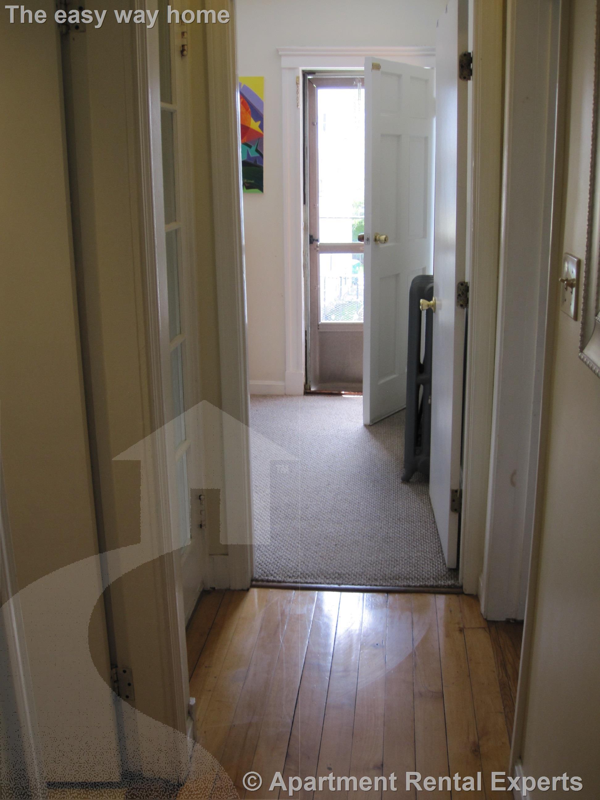 59 Windsor Rd, Tufts