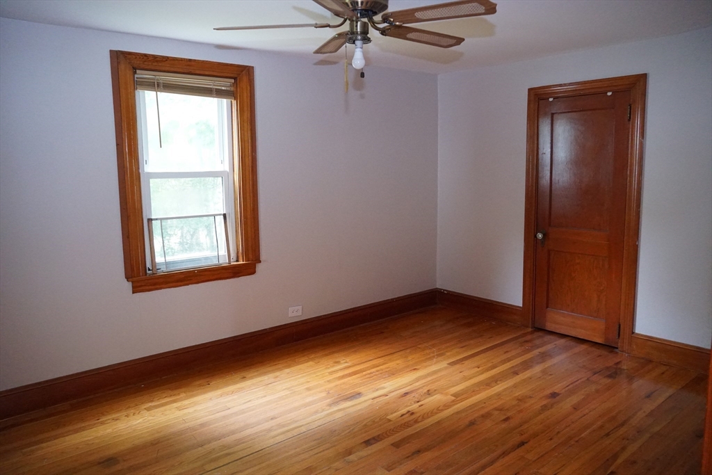 20 Bolton Pl, Bridgewater