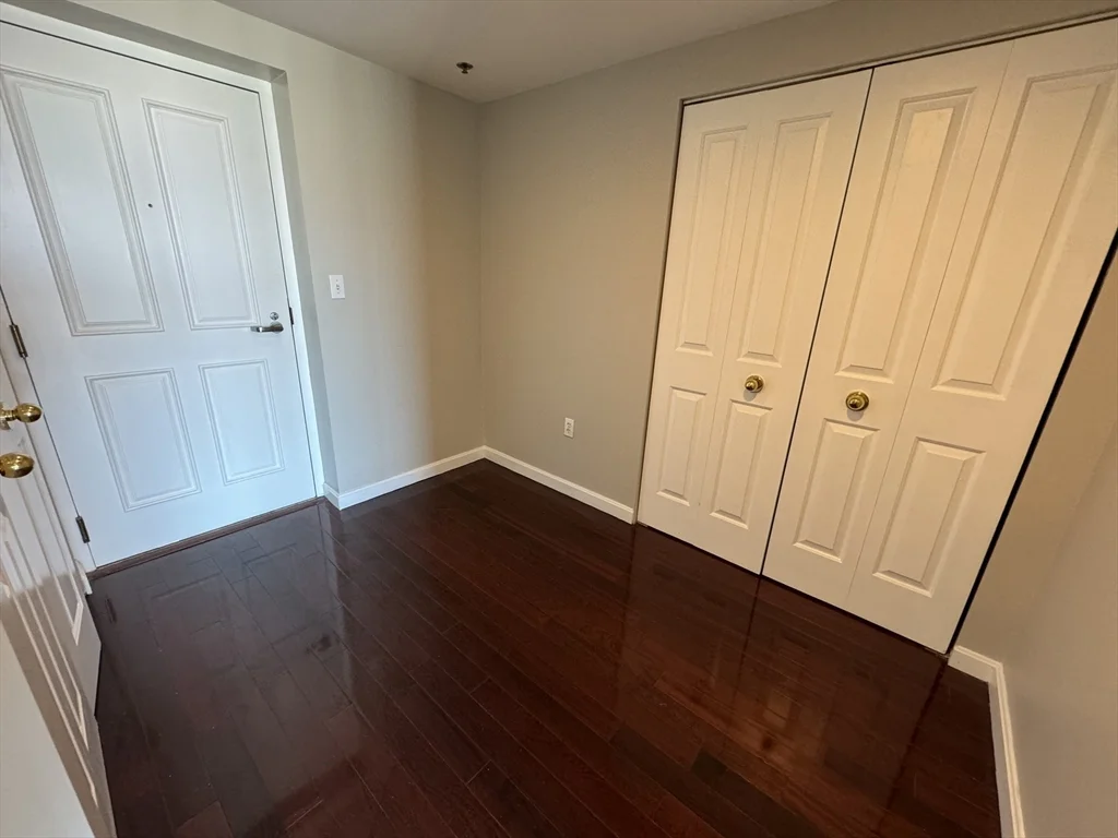 10 Museum Way, East Cambridge