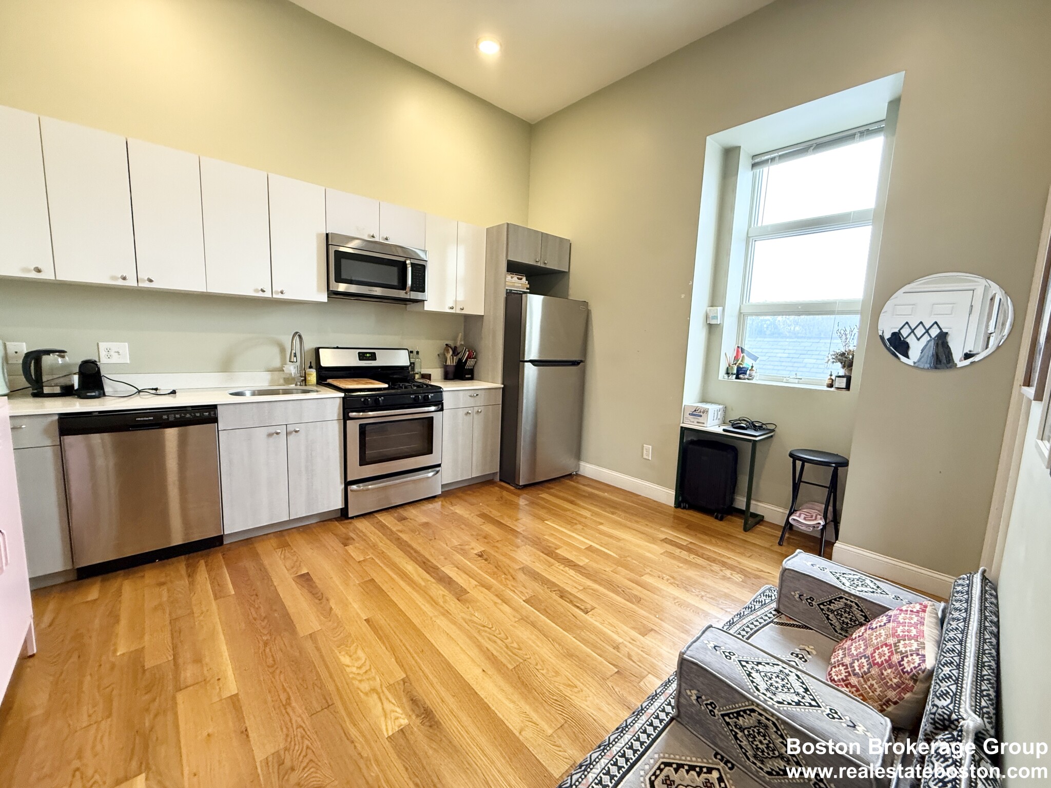 409 Dudley St, Roxbury