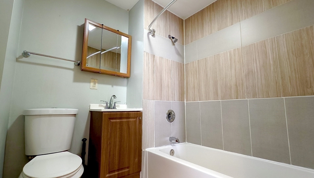 553 Dorchester Ave, South Boston