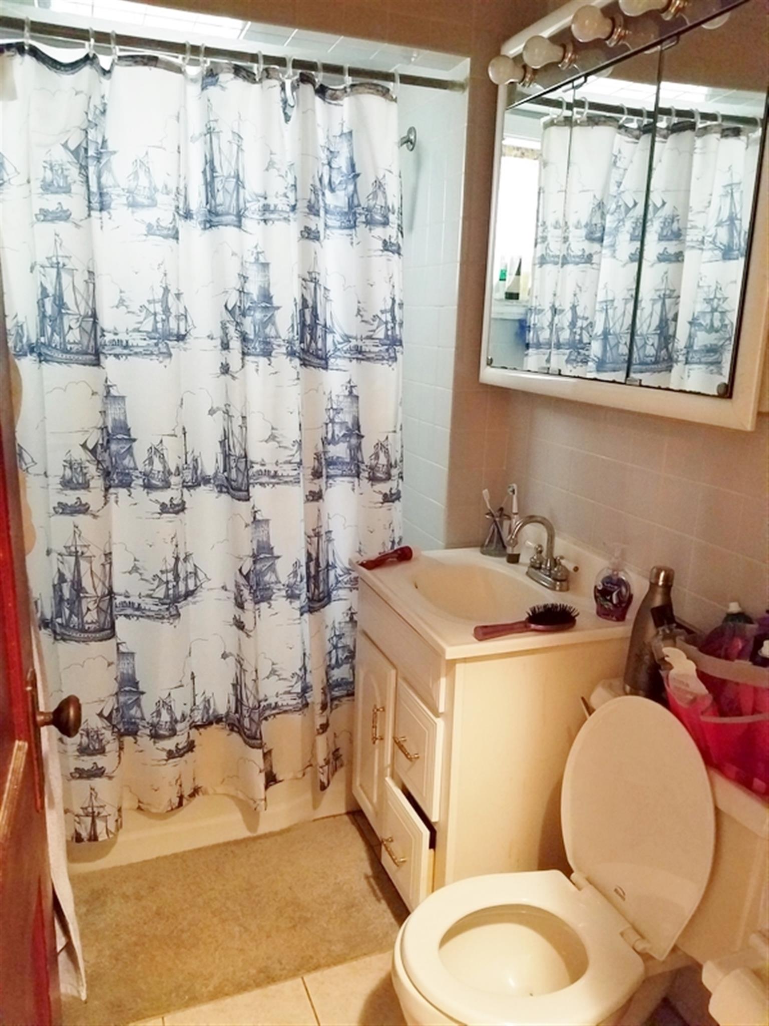 94 Raymond Ave, West Somerville