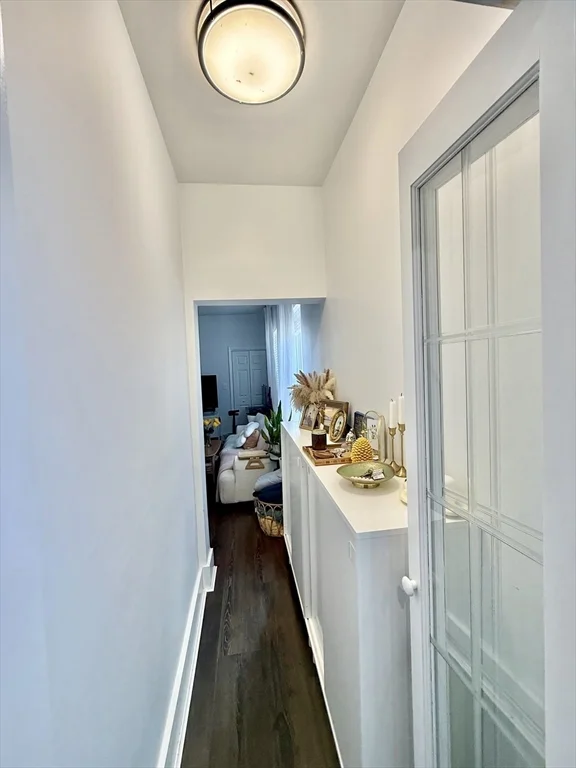 13 Schuyler St, Roxbury