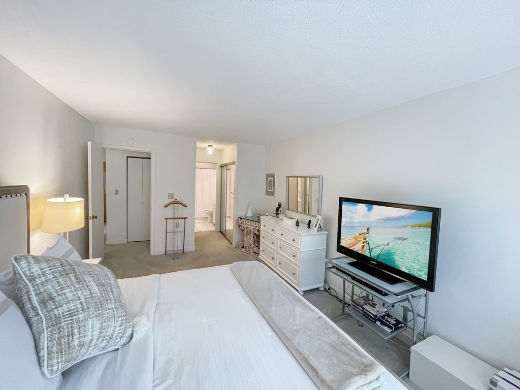 100 Rosemary Way, Needham Heights