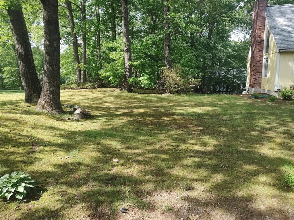 16 Hundred Oaks Ln, Ashland