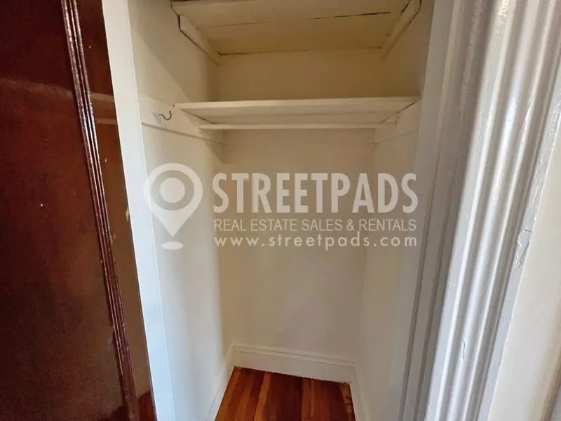 27 Park Dr, Fenway
