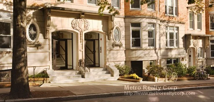 19 Fairbanks St, Coolidge Corner