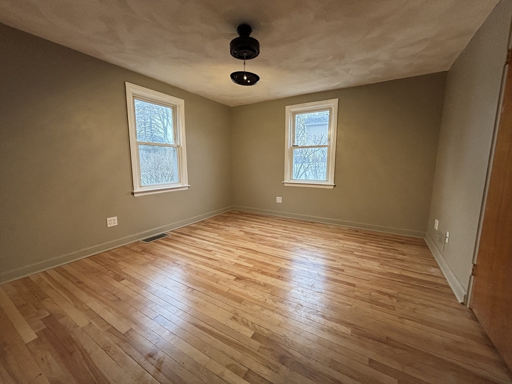 27 Evans Rd, Stoneham