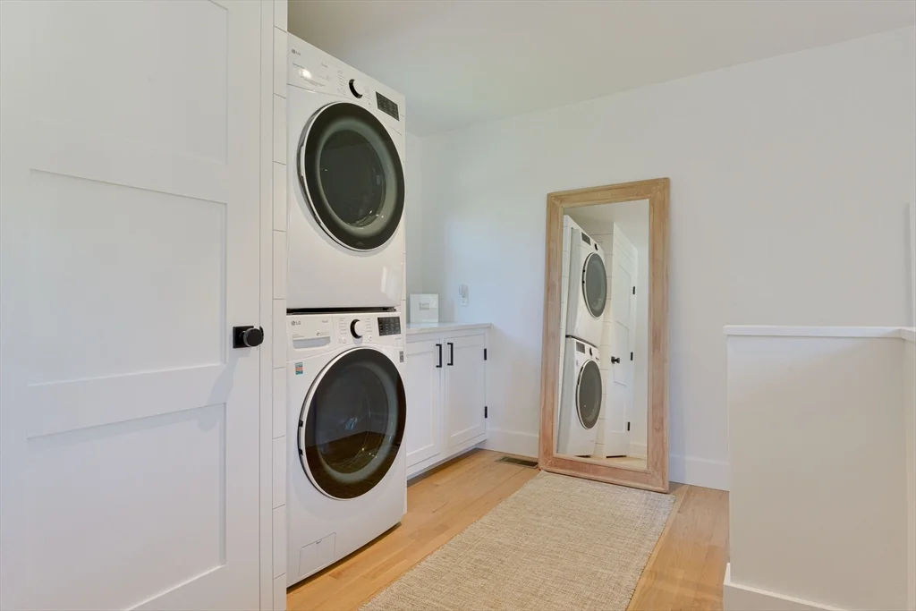 8 Burnt Swamp Ln, Nantucket