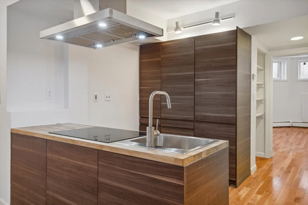 432 Marlborough, Back Bay