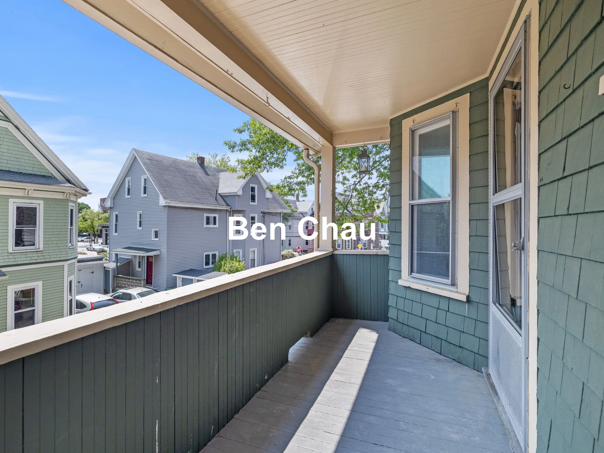 57 Hawthorne St, Davis Square