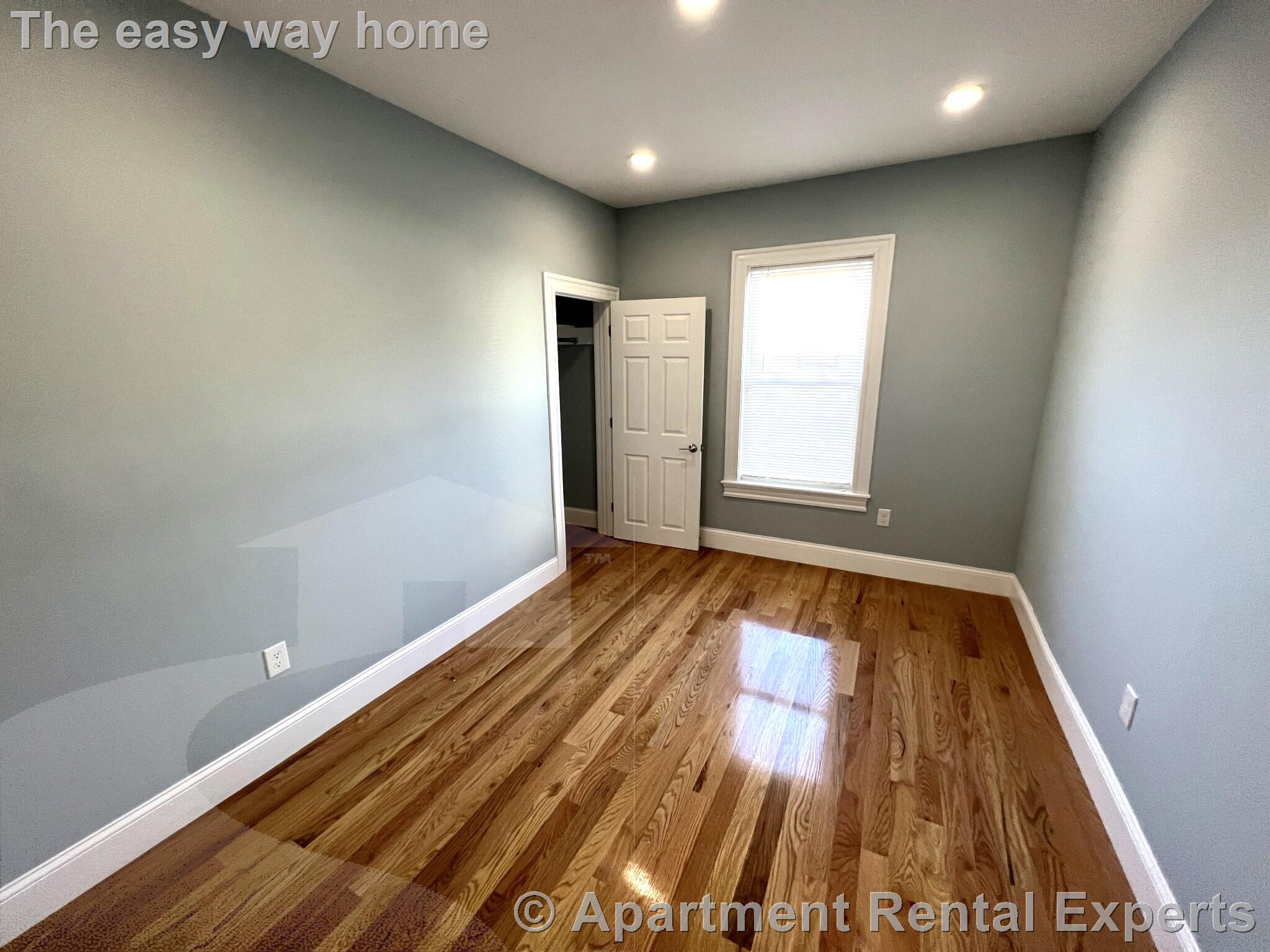 374 Oxford St, Porter Square